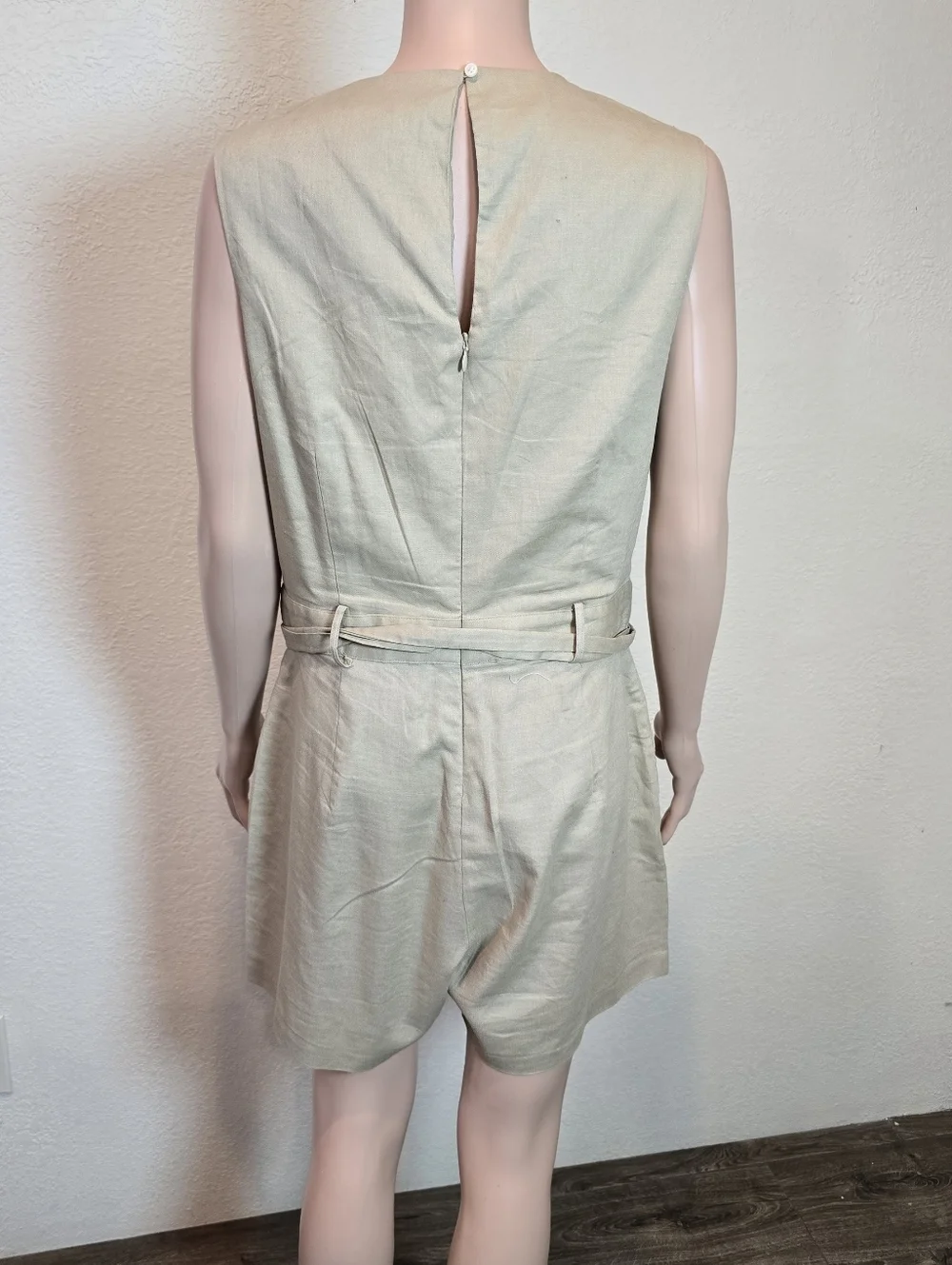 BANANA REPUBLIC Romper One Piece Shorts Womens 8 Beige Linen Blend - Picture 6 of 14